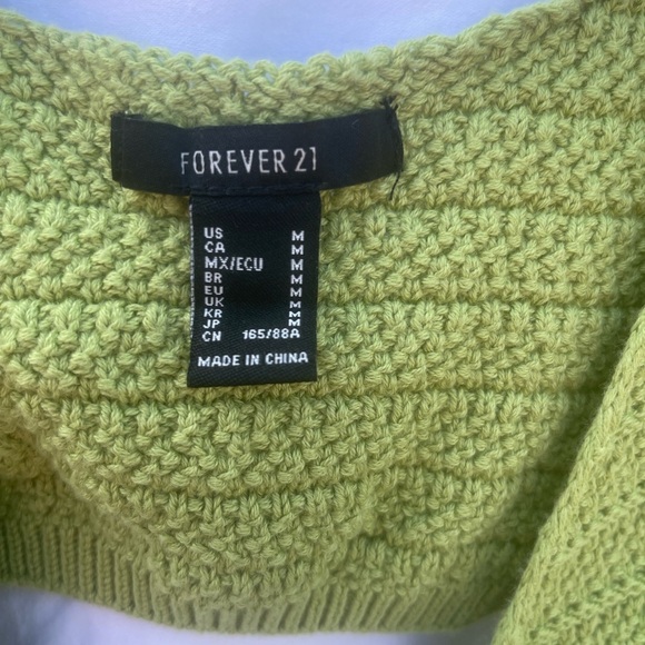 Brand: Forever 21 Color:Green Size:M Women’s knitted
 beach coverup - Picture 3 of 4